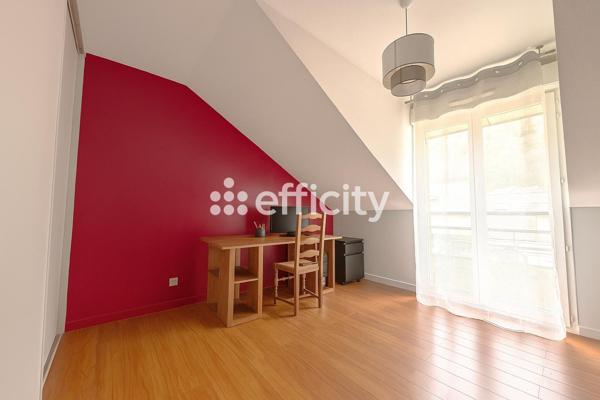 Maison 5 pièces - 159 m² Exclusivité efficity