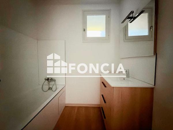 À vendre Immeuble 344 m² - Aubin 12110