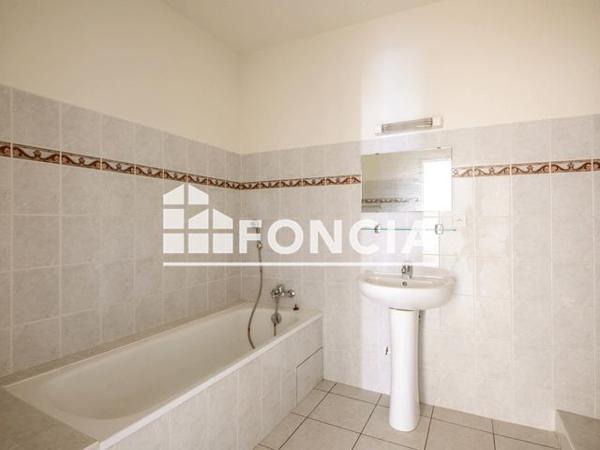 À vendre Immeuble 344 m² - Aubin 12110