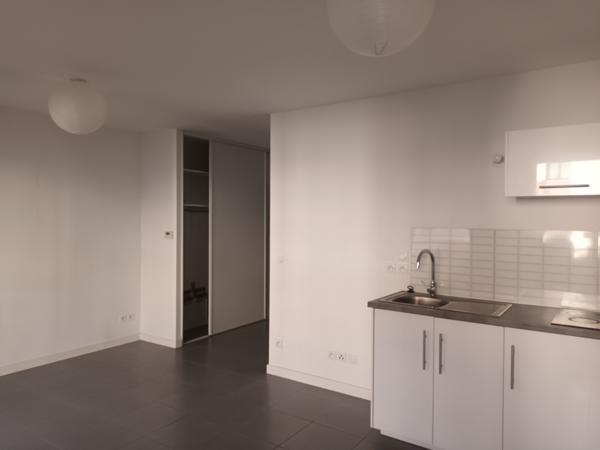 Studio en centre ville dans une copropriété recherchée de Th