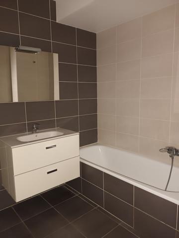 Studio en centre ville dans une copropriété recherchée de Th