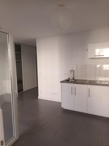 Studio en centre ville dans une copropriété recherchée de Th