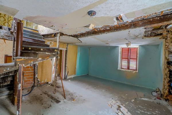 Immeuble La Guerche Sur L Aubois, investissement, 2h30 de Paris, location