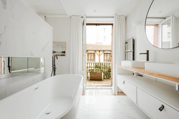 Paris 18ème, Appartement 3 Chambres -  128 m² à vendre