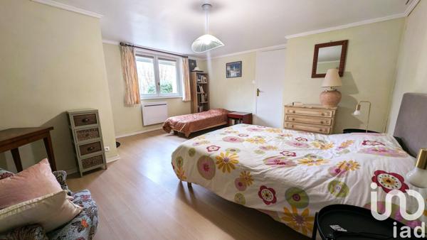 Maison d’architecte 5 pièces de 206 m² à Allègre (43270)