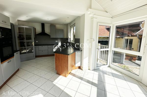 Maison 6 pièce(s) 4 chambre(s) 160 m²