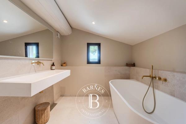 Lourmarin, Villa 4 Chambres -  190 m² à vendre