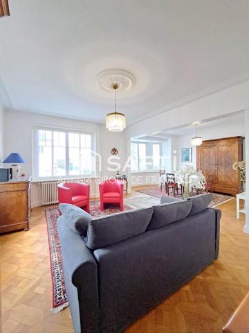 À Riedisheim, appartement rez-de-jardin de caractère, 5 pièces 109 m² et 127 m2 en surface de référence, avec jardin privatif 100 m² – Esprit maison –2 caves.