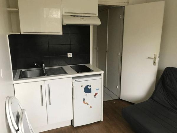 Studio T1 F1 12.5 m² à Saint-germain-en-laye 7 RUE DU MARECHAL JOFFRE 78100 à louer