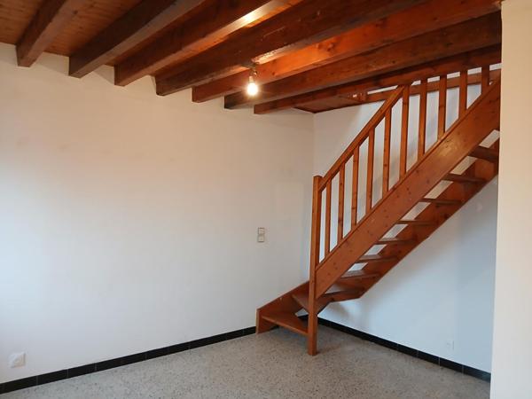 A louer, Petite Maison de 25 m² avec petit Jardin au centre d'ELETOT(76540)