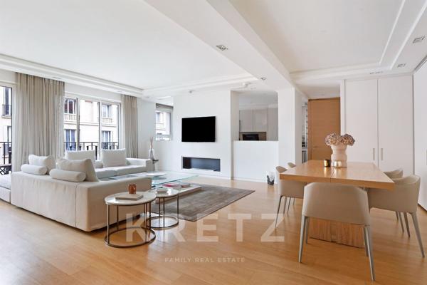 Appartement rénové par architecte avec balcons et vue Tour Eiffel - DPE C