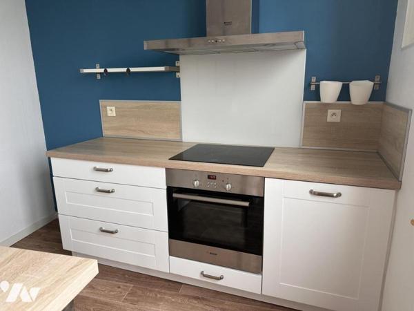 À VENDRE 56 VANNES Préfecture, appartement T2 40 m² loué avec parking extérieur privatif