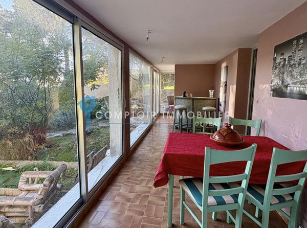 Maison
                                                                                                                                                                                                                                                                                                                        5 pièce(s)                                                                                                                                                                                                          4 chambre(s)                                                                                                                                                                                                          229  m²