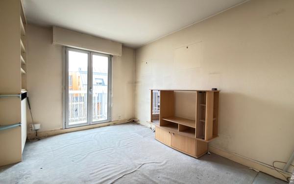 Appartement à vendre    3 pièces • 74,76 m2 Fontenay-sous-Bois