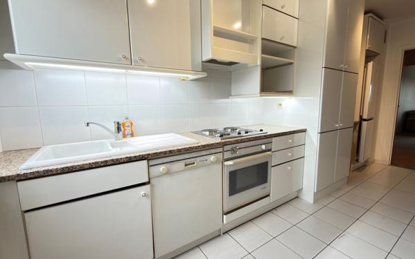 Appartement à vendre    3 pièces • 74,76 m2 Fontenay-sous-Bois