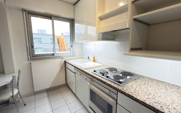 Appartement à vendre    3 pièces • 74,76 m2 Fontenay-sous-Bois