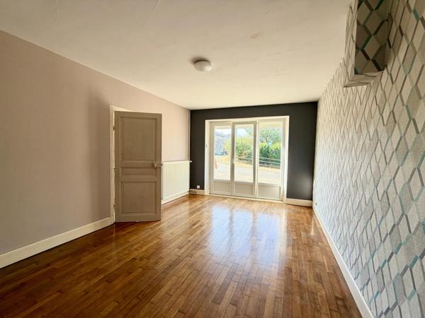 Une maison pleine de potentiel à personnaliser selon vos envies !