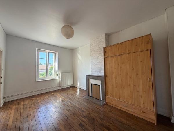 Une maison pleine de potentiel à personnaliser selon vos envies !