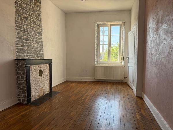 Une maison pleine de potentiel à personnaliser selon vos envies !