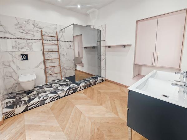 AJACCIO QUARTIER DU TRIBUNAL | BEL APPARTEMENT 96 m² AVEC BALCON
