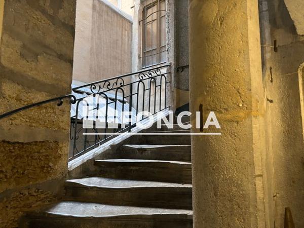 Location Studio 33.04 m² - 8 RUE DE FLEURIEU Lyon 69002