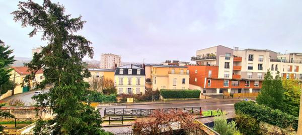 Thorigny-sur-Marne (77400) Très grande maison familiale avec beaucoup de charme et de caractère