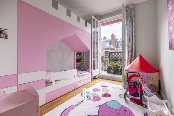 Paris 17ème, Appartement 5 Chambres -  272 m² à vendre
