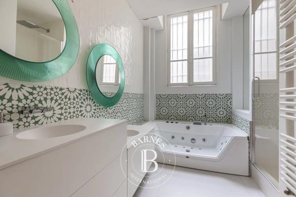 Paris 17ème, Appartement 5 Chambres -  272 m² à vendre