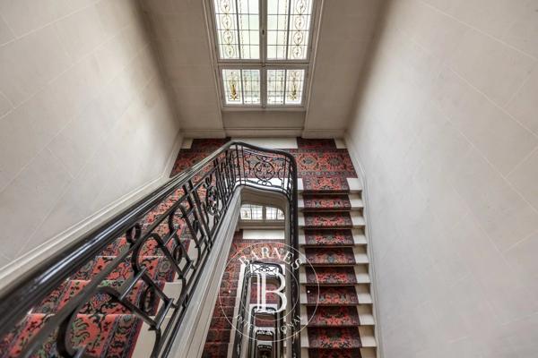 Paris 17ème, Appartement 5 Chambres -  272 m² à vendre