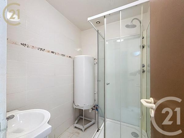 Maison à vendre  5 pièces - 115 m 2   MONTPON MENESTEROL  - 24