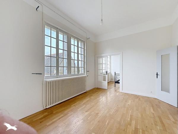 Appartement à vendre 96 624 € Chinon 3 p 65 m² DPE E