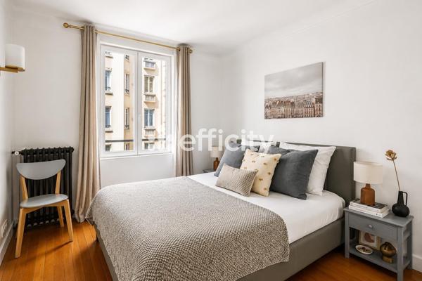 Appartement
         3 pièces
        - 59 m² 699 000 € *