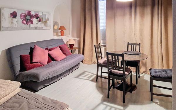 Immeuble à vendre    6 pièces • 118 m2 Néris-les-Bains