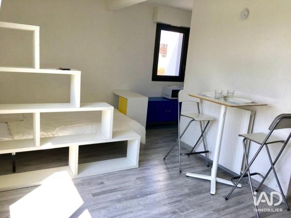Location appartement 1 pièce 21 m² Bordeaux