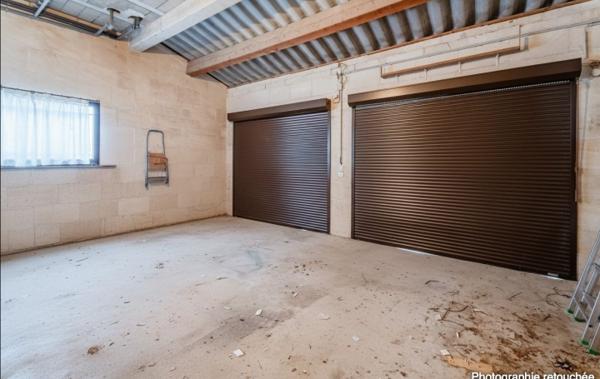 Vente Villa en pierre de taille de caractère à rafraîchir Bessan