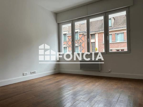 Location Studio 32.43 m² - 5 AVENUE MARECHAL LECLERC Gien 45500