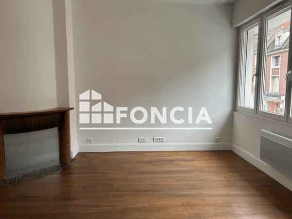 Location Studio 32.43 m² - 5 AVENUE MARECHAL LECLERC Gien 45500
