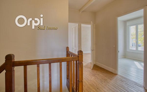 Maison à vendre    6 pièces •  Chomérac