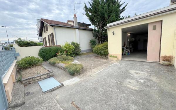 Maison à vendre    4 pièces •  Le Blanc-Mesnil