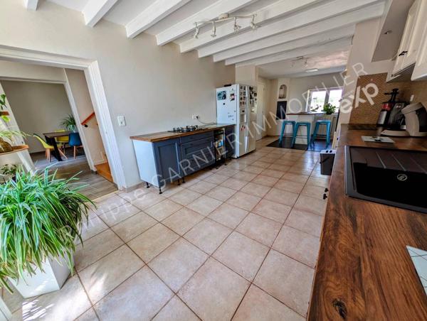 Maison spacieuse avec piscine à Clérieux