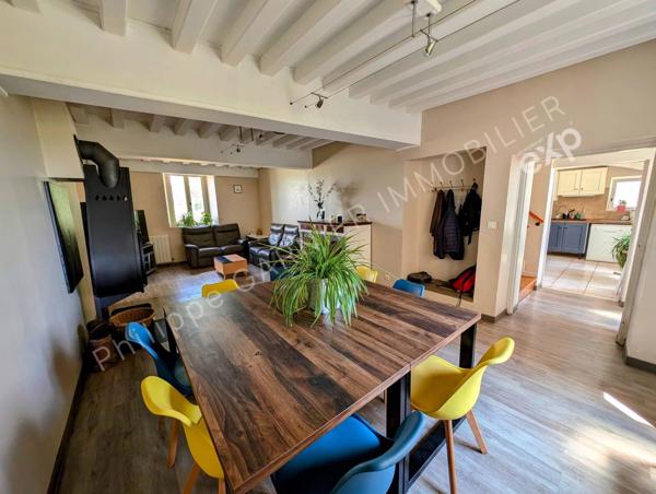 Maison spacieuse avec piscine à Clérieux