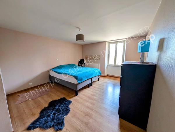 Maison spacieuse avec piscine à Clérieux