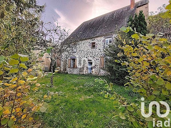 Maison de village 6 pièces de 207 m² à Herment (63470)