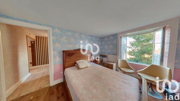 Maison de village 6 pièces de 207 m² à Herment (63470)