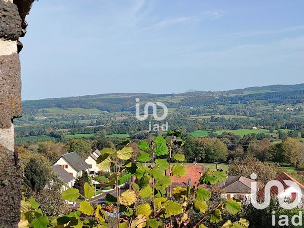 Maison de village 6 pièces de 207 m² à Herment (63470)