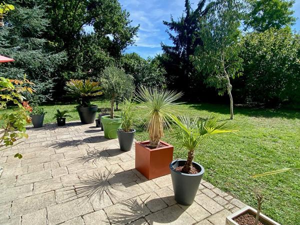 Maison 6 Pièces 190m² sur terrain 2000m²