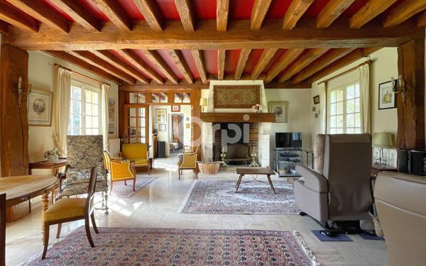 Maison à vendre    6 pièces • 230 m2 Normanville