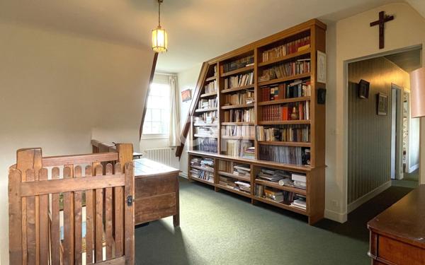 Maison à vendre    6 pièces • 230 m2 Normanville