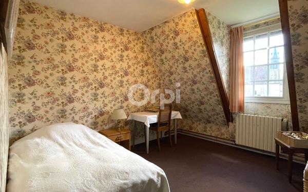 Maison à vendre    6 pièces • 230 m2 Normanville