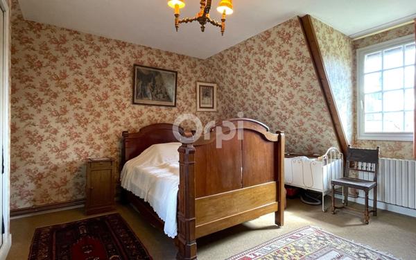 Maison à vendre    6 pièces • 230 m2 Normanville